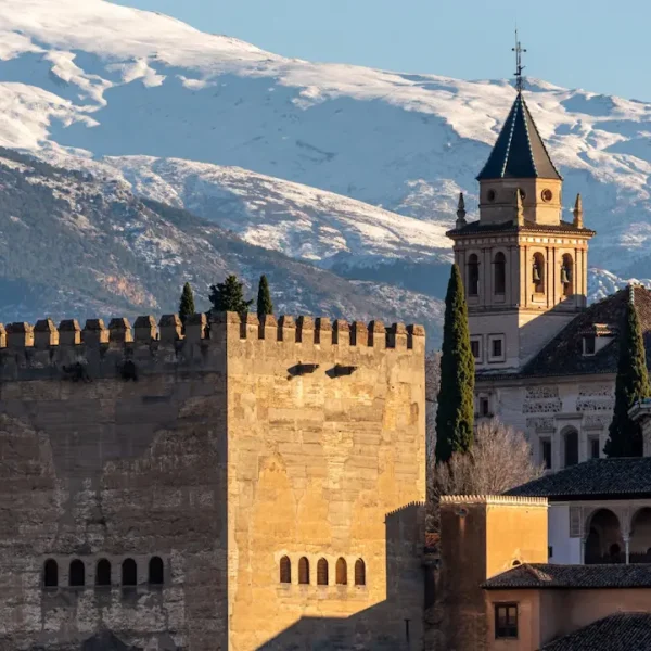 Descubre lo mejor de Granada con un guía privada Granada